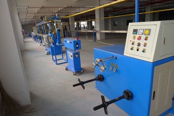 Linia produkcyjna maszyny do wytłaczania drutu o pojemności 60 kg/h 11 kW z beczką ze stali stopowej Hastelloy HC-276